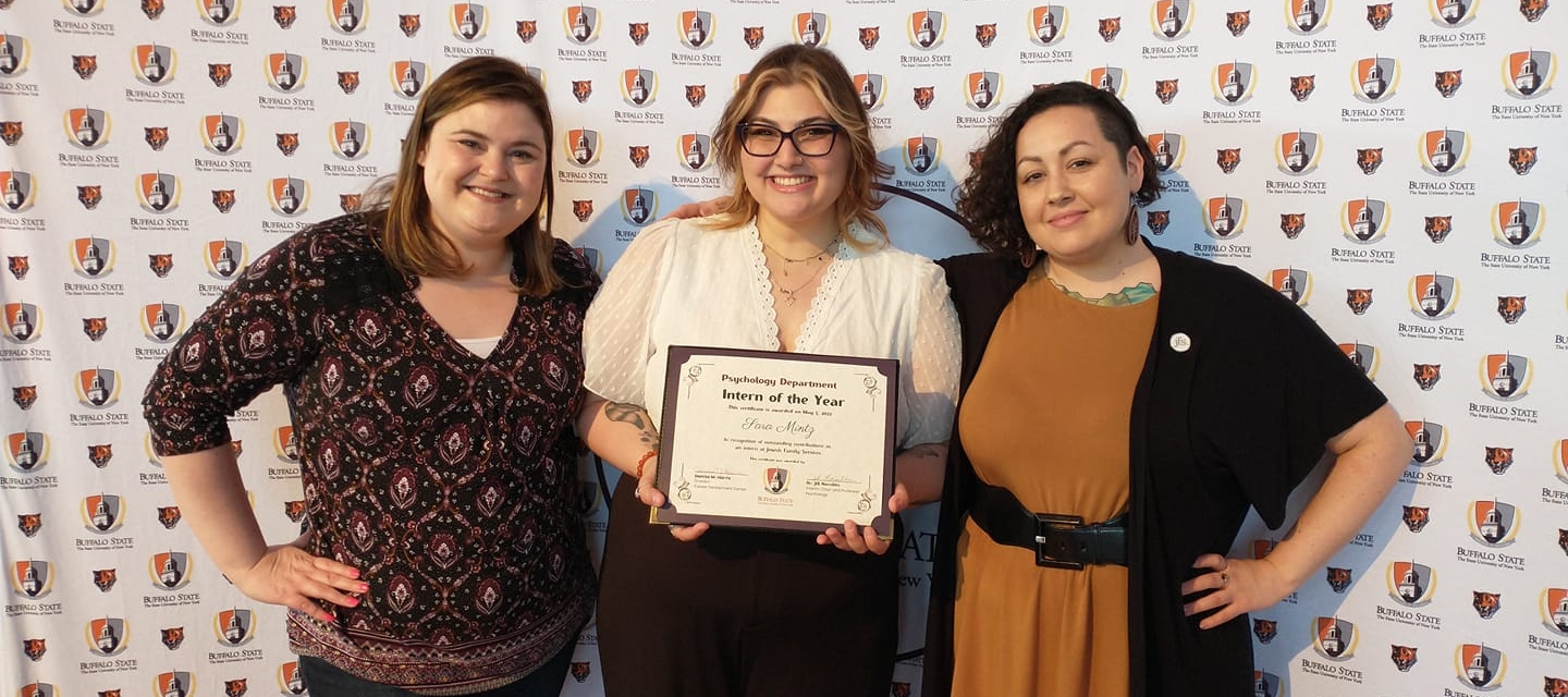 Internship award winner Sarah Mintz with friends